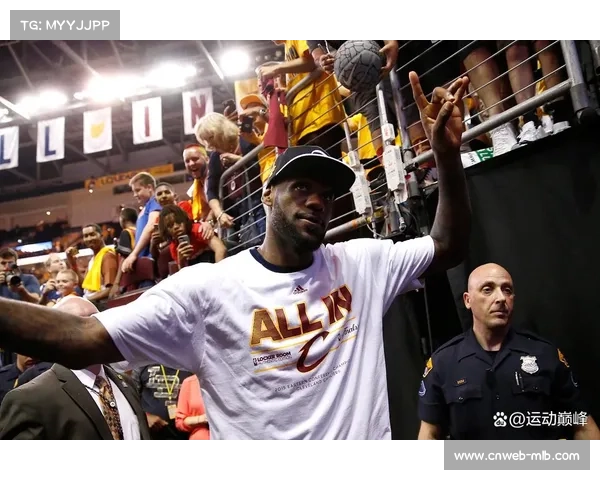 詹姆斯提前返回更衣室，未接受赛后采访引关注