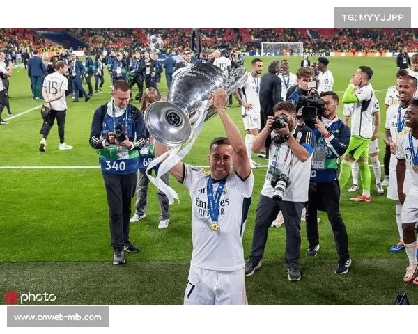 附加赛次回合赛程公布：2月26日皇马主场迎战本菲卡，巴黎回到王子公园对阵摩纳哥